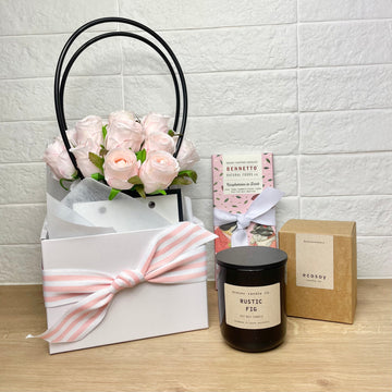 Mother's Day Gift Delivery - Roses & Chocolates gift for Mum
